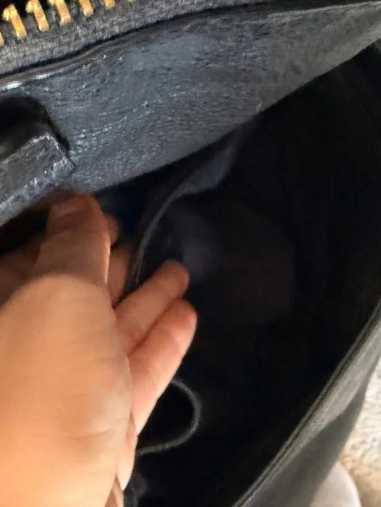 Marc Jacobs Black Leather Crossbody with Gold Plaque - Picture 6 of 7